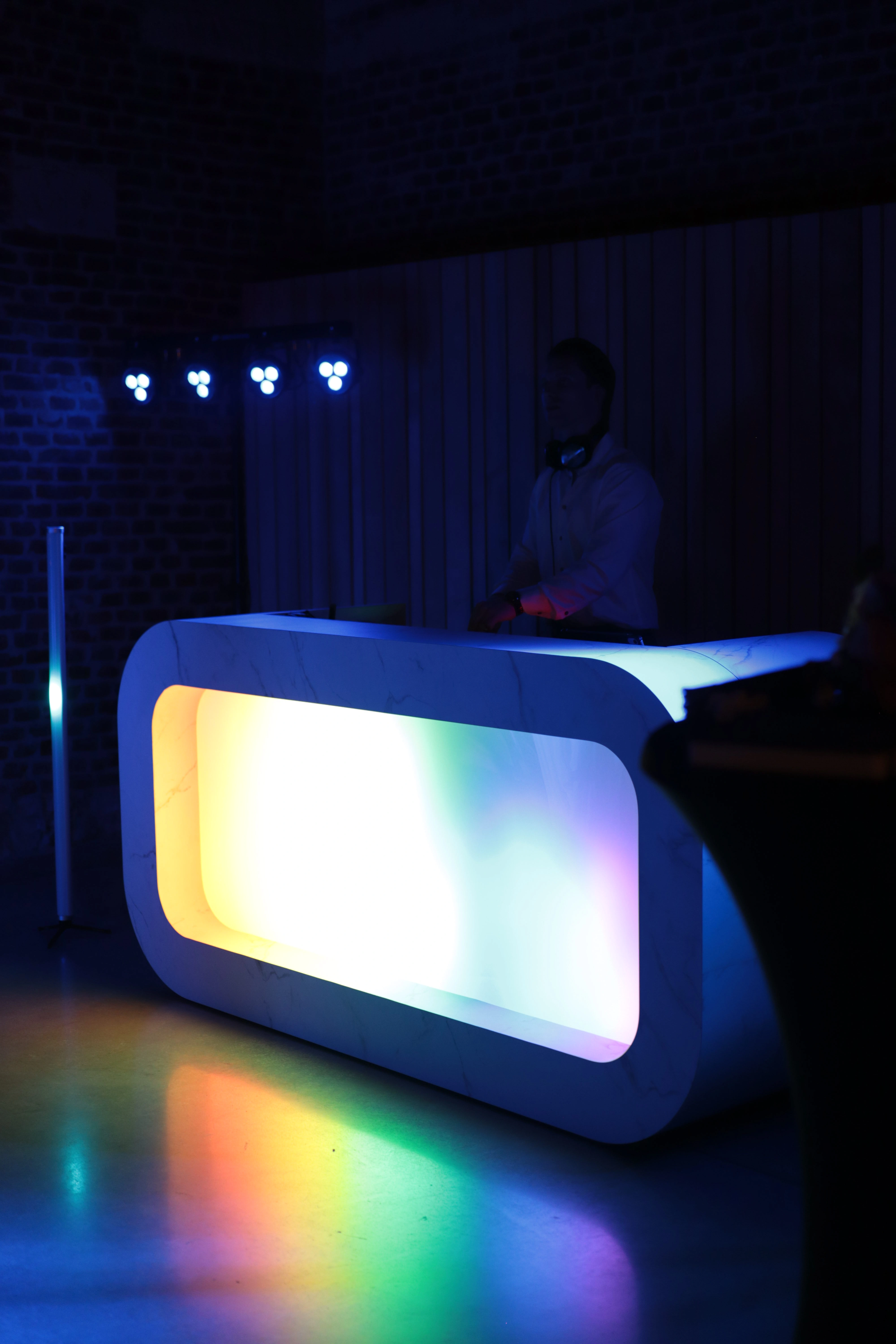 DJ Artec performing at a DeLight event